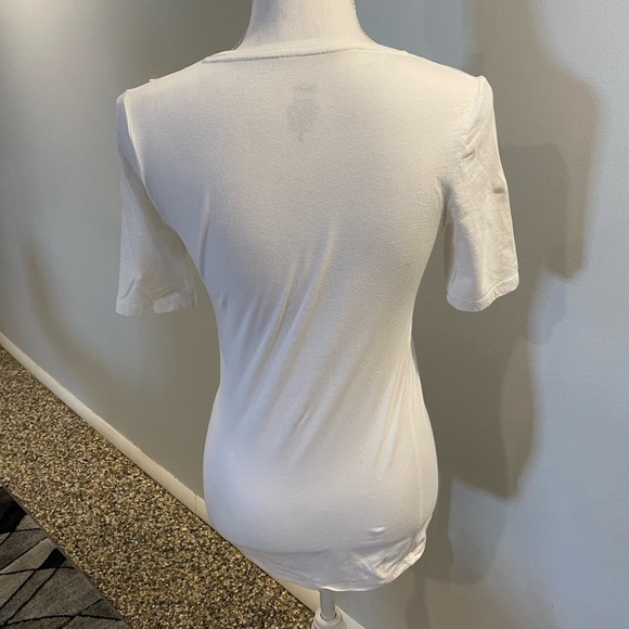 {Mossimo} white basic tank - Picture 2 of 3